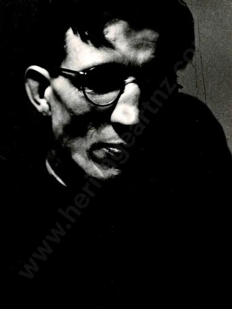 CASBOLT, Frederick Lennard (1896-1987) - Portrait of Unknown Man Image 1++