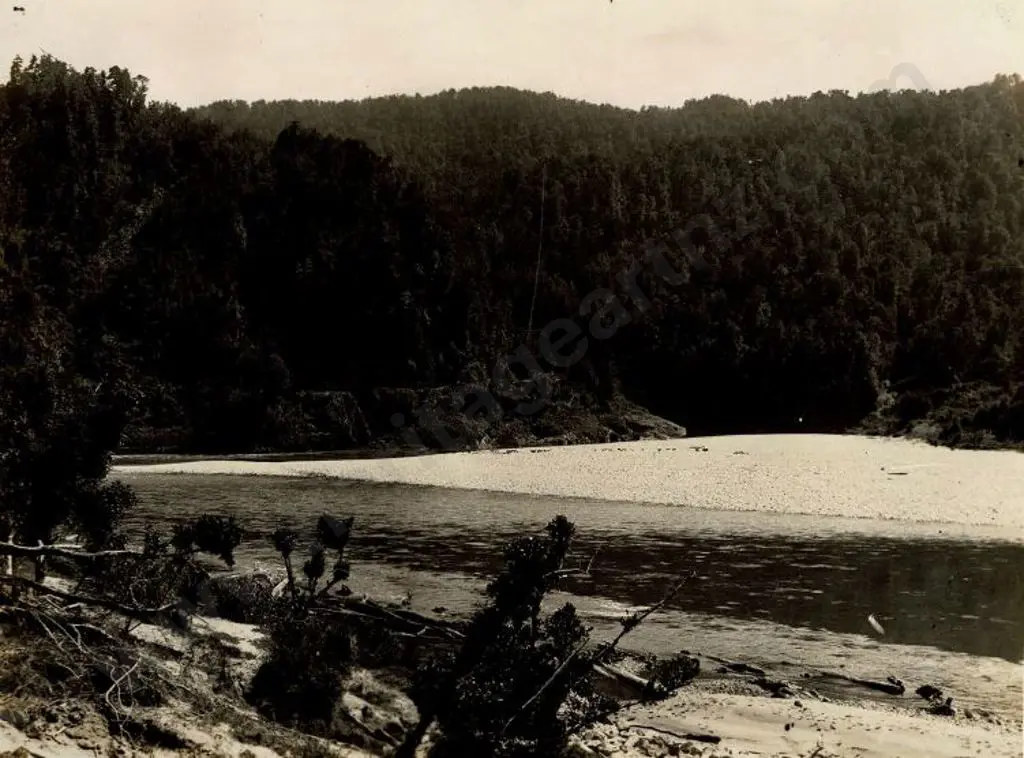 NZ GOVT PUBLICITY (Early 20th Cent.) - Buller Gorge, c.1910 Image 1++