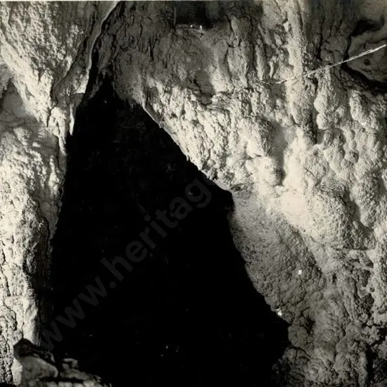 NZ GOVT PUBLICITY (Early 20th Cent.) - Entrance to Waitomo Caves, c.1910