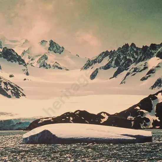 UNKNOWN - Southerm Alps with Glacier