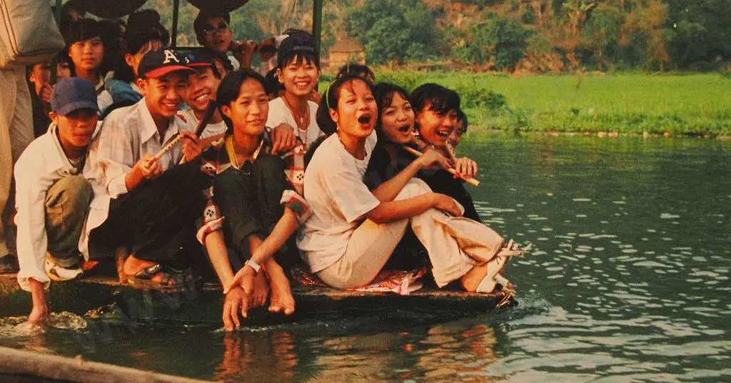 UNKNOWN - Asian Children on River Raft Image 1++