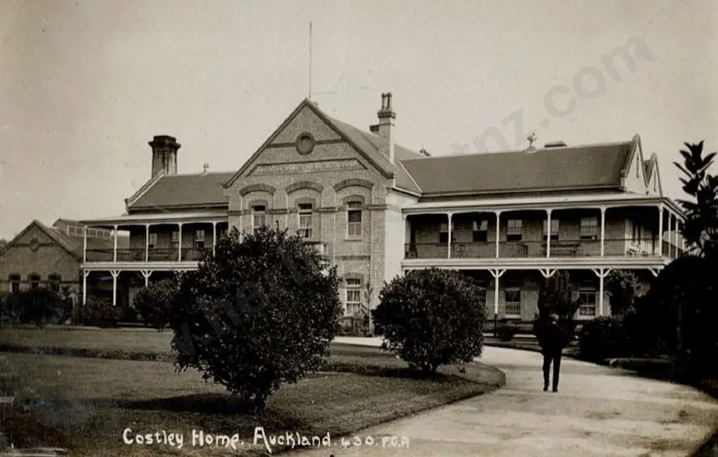 RADCLIFFE, Frederick George (1863-1923) - Costley House, Auckland, c.1905 Image 1++