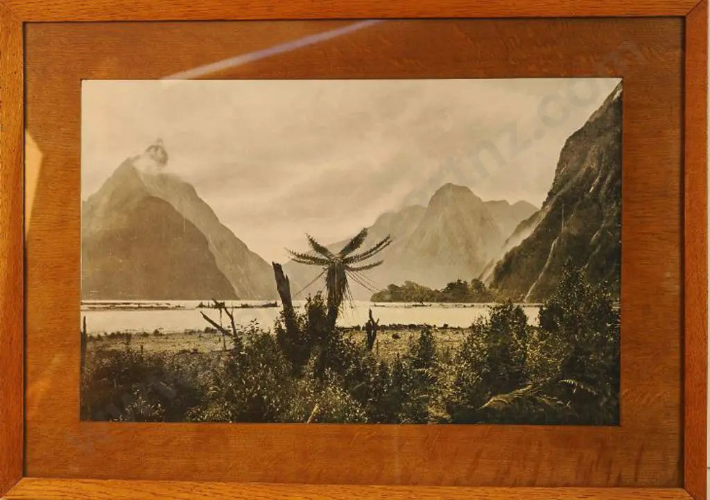 UNKNOWN  - Mitre Peak in Fiordland Image 1++